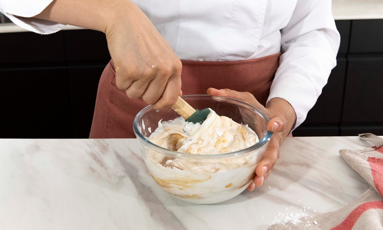 Step_skyr cheesecake al caramello (16)