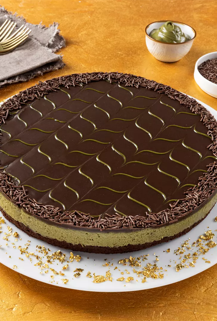 Dubai cake