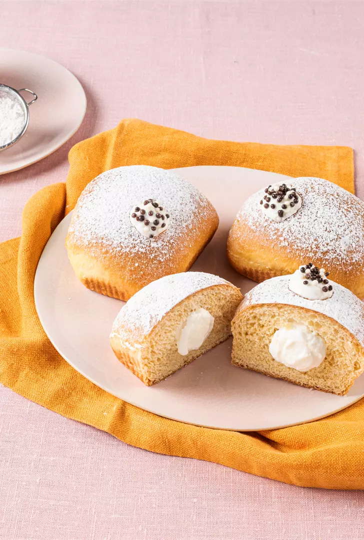 Brioche pandoro