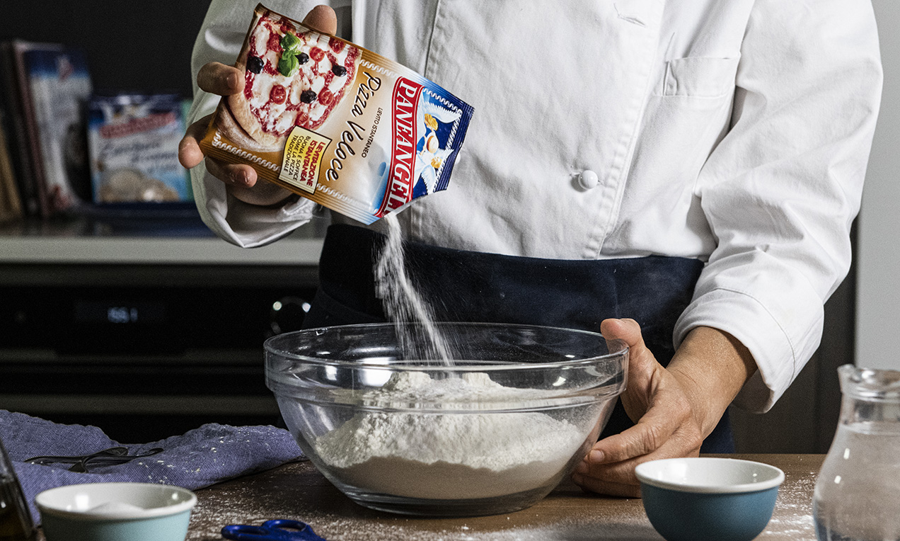 PIZZA IN TEGLIA ricetta semplice e veloce