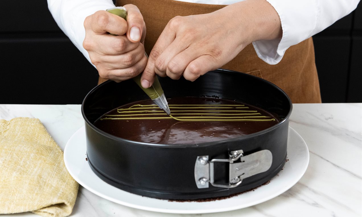 Step_dubai cake (1)